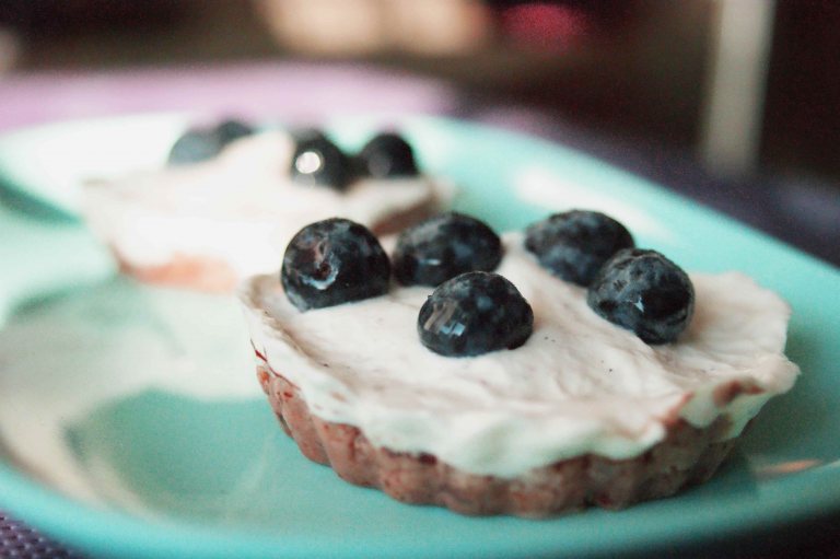 No-Bake Mini Blueberry Cheesecake Cups