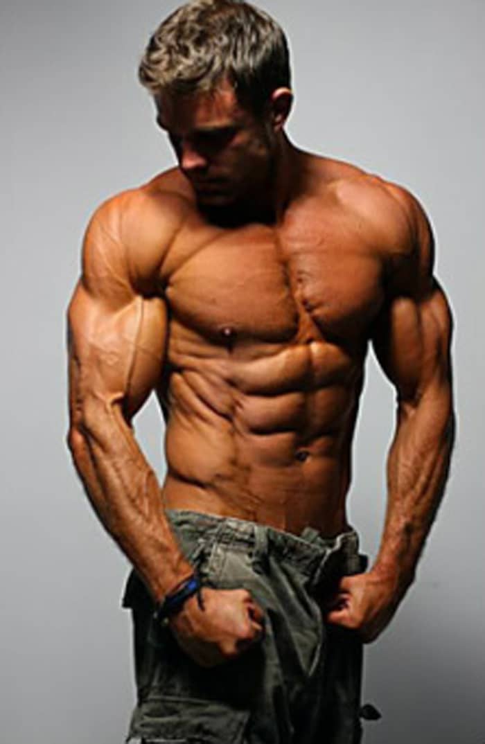 Die richtige Ernährung und Kalorienmenge für optimalen Muskelaufbau