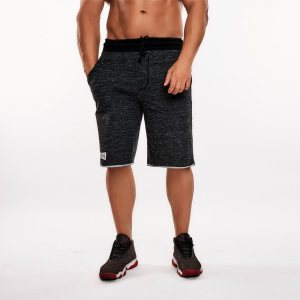 trainsane men short